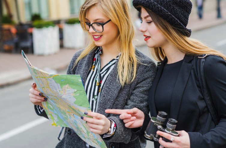 Семейные поездки и Золотое кольцо возглавили летние планы россиян