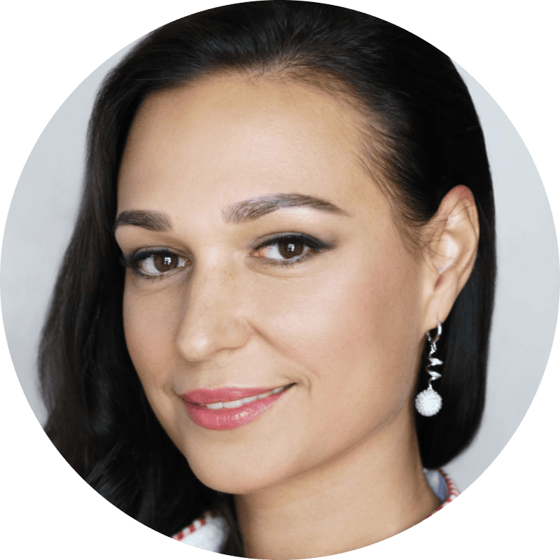 Юлия Пивоварова