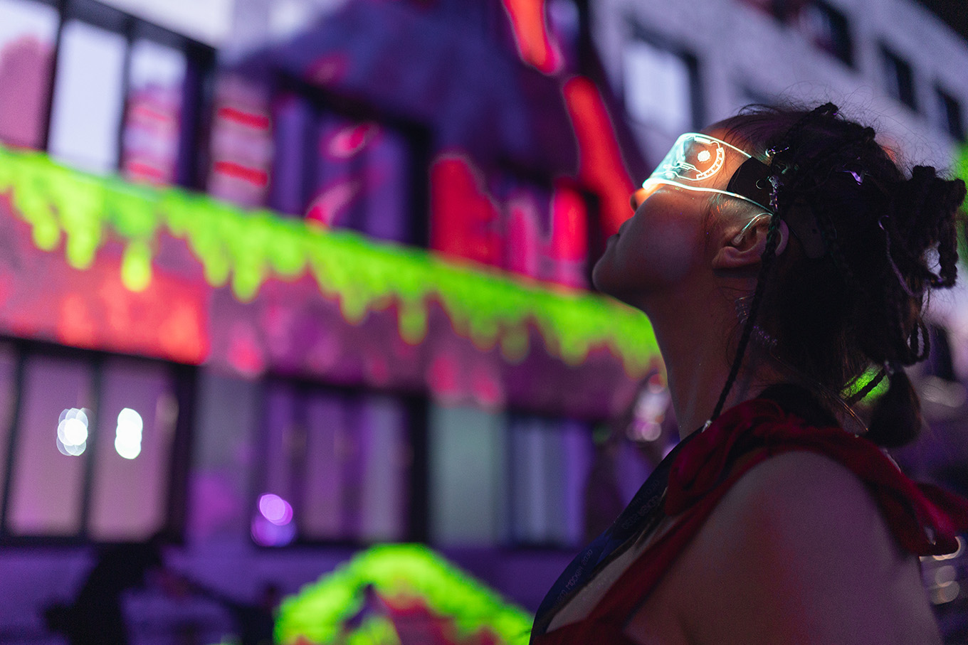 Свет, звук и пиксели: соревнование по цифровому искусству «КОНТЕСТ. МЕДИА-АРТ»  проходит на «Портале 2030–2050»