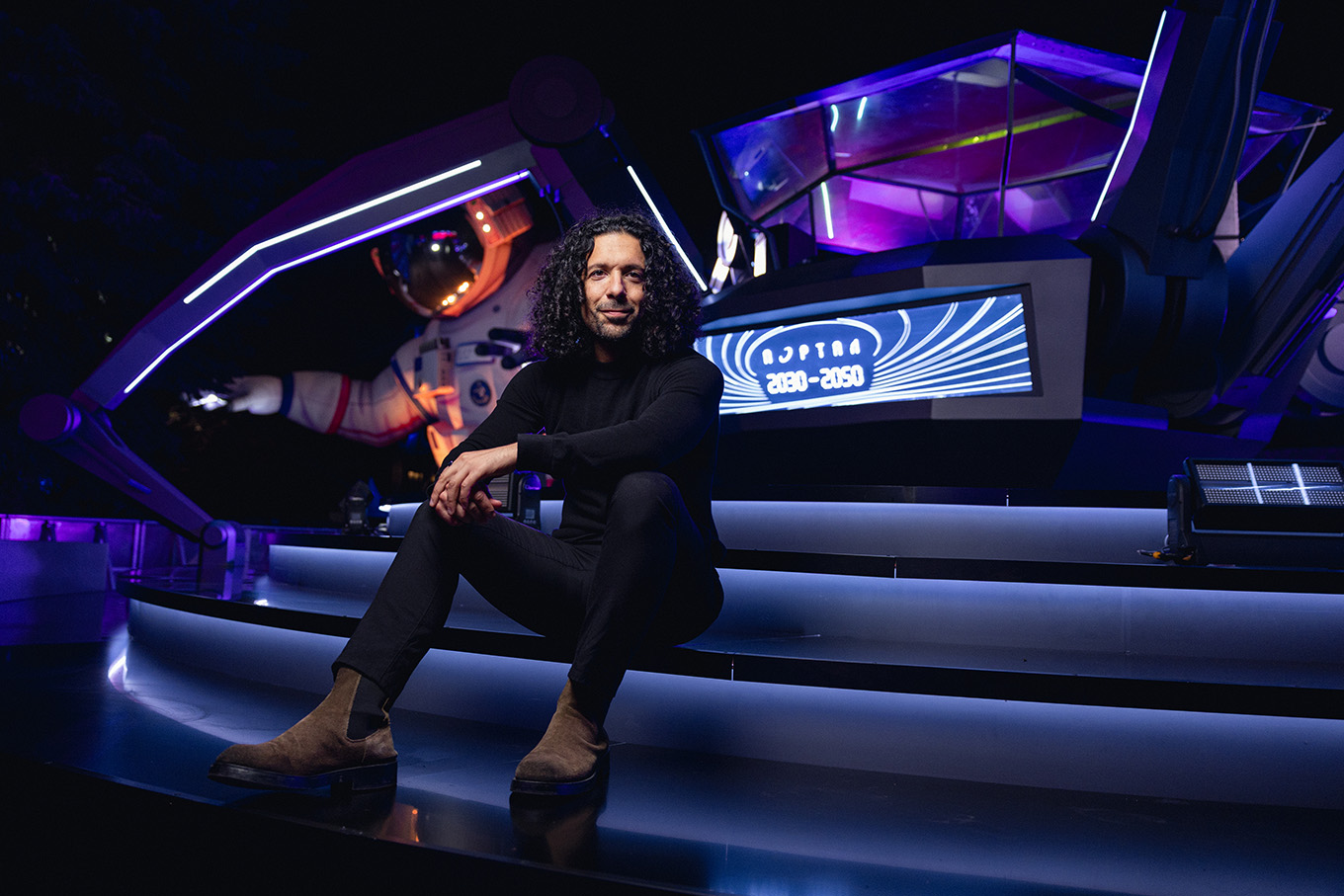 «Мой трек с Мохомби стал дебютом в Москве»: испанский диджей Сак Ноэль о премьере песни на «Портале 2030–2050»