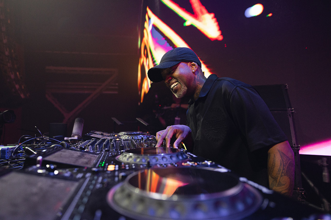 «Как артист я рад быть здесь» — французский диджей Уилли Уильям о «Портале 2030–2050»