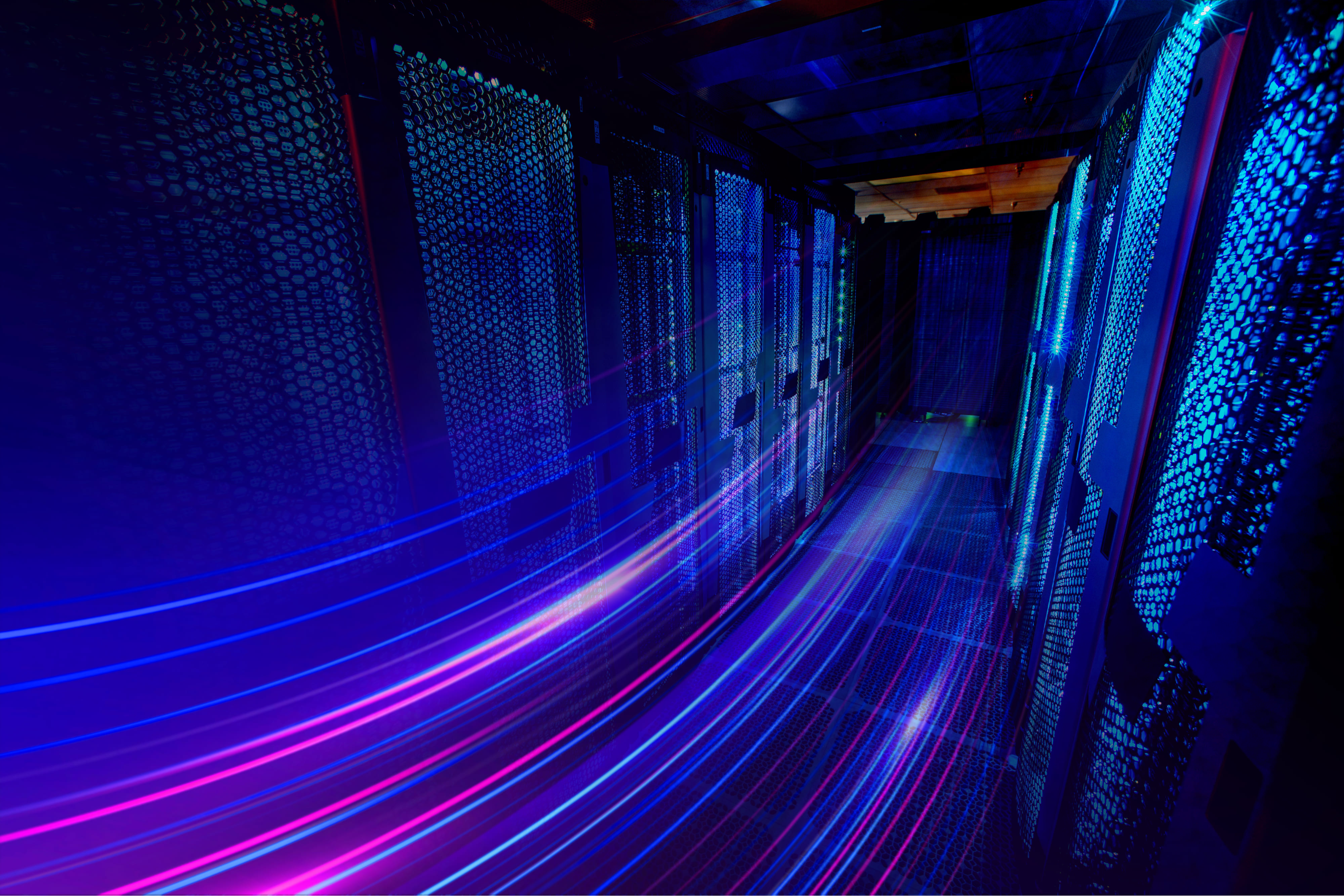 Тихий и холодный: китайские ученые представили суперкомпьютер размером с холодильник