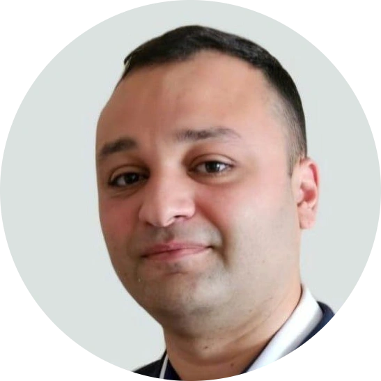 Михаил Акопов