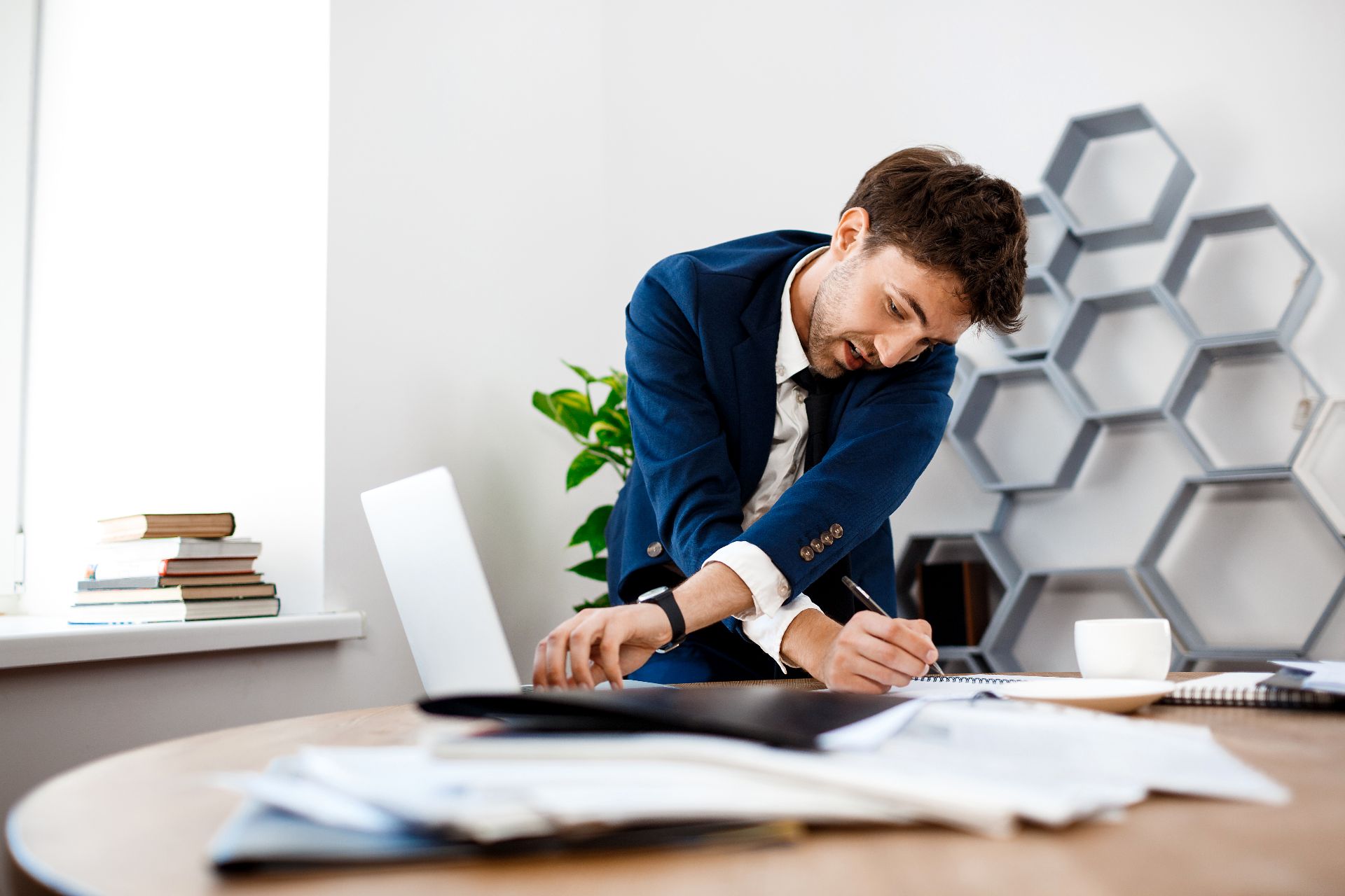 За кулисами успеха: о чем молчат предприниматели, когда бизнес дает трещину