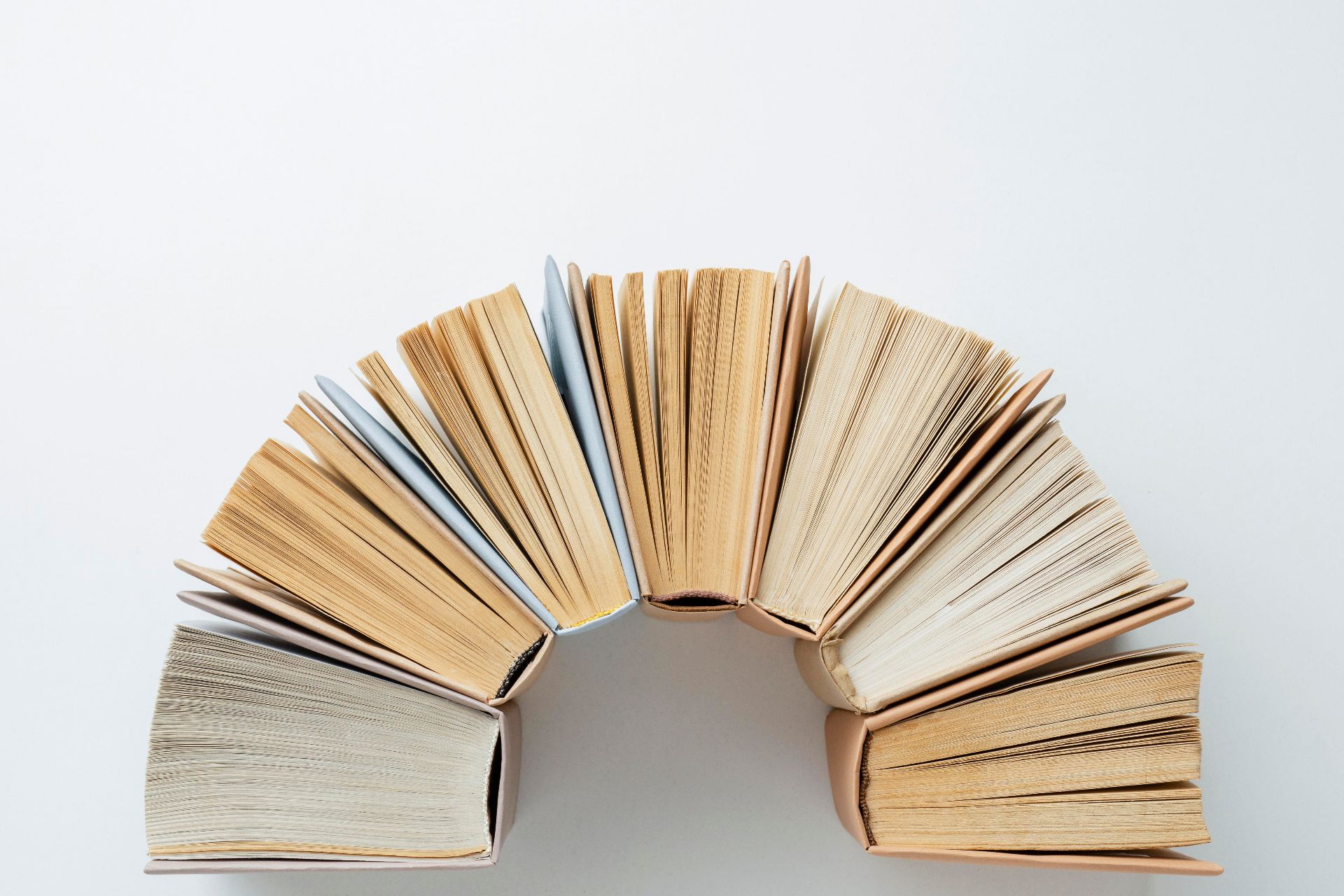 Стали известны самые популярные слова 2025 года. Там есть выгорание и пупупу