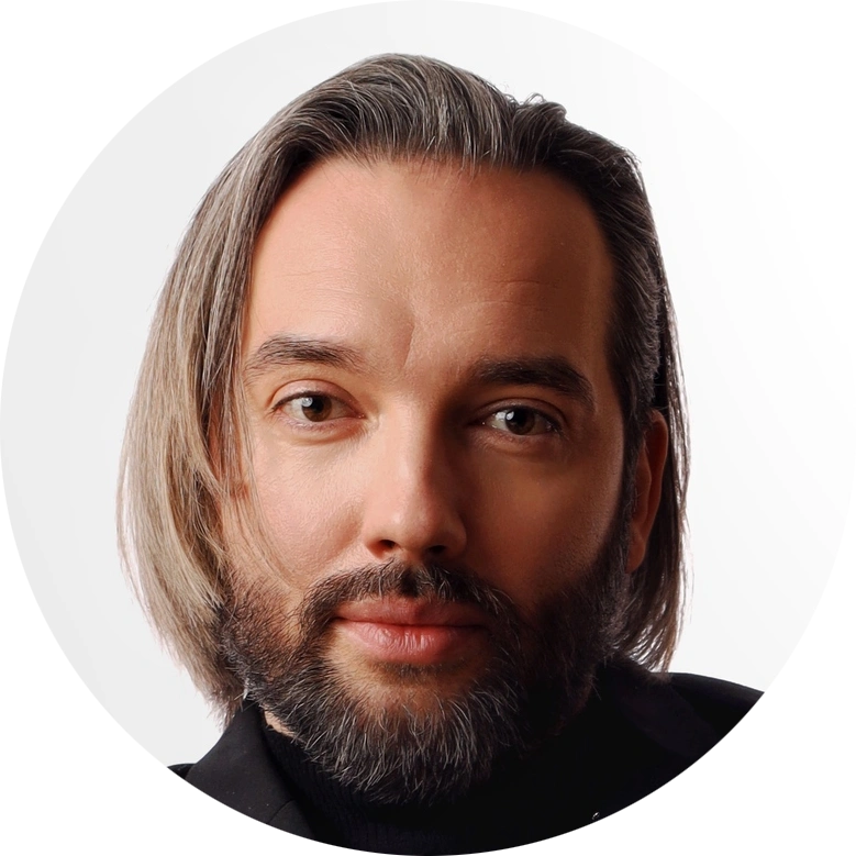 Александр Великанов