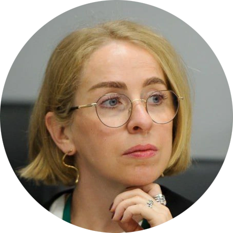 Ася Власова