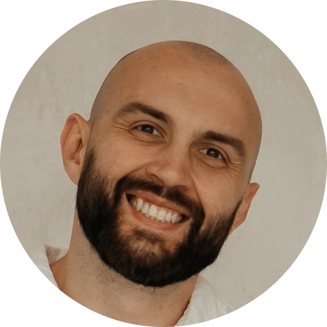 Антон Гуреев