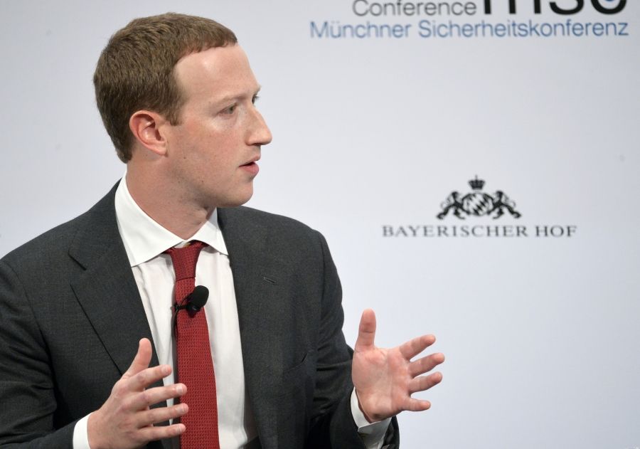 Цукерберг пишет код по 10 часов в неделю Meta* создает его ИИ-двойника