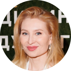 Елена Эбади