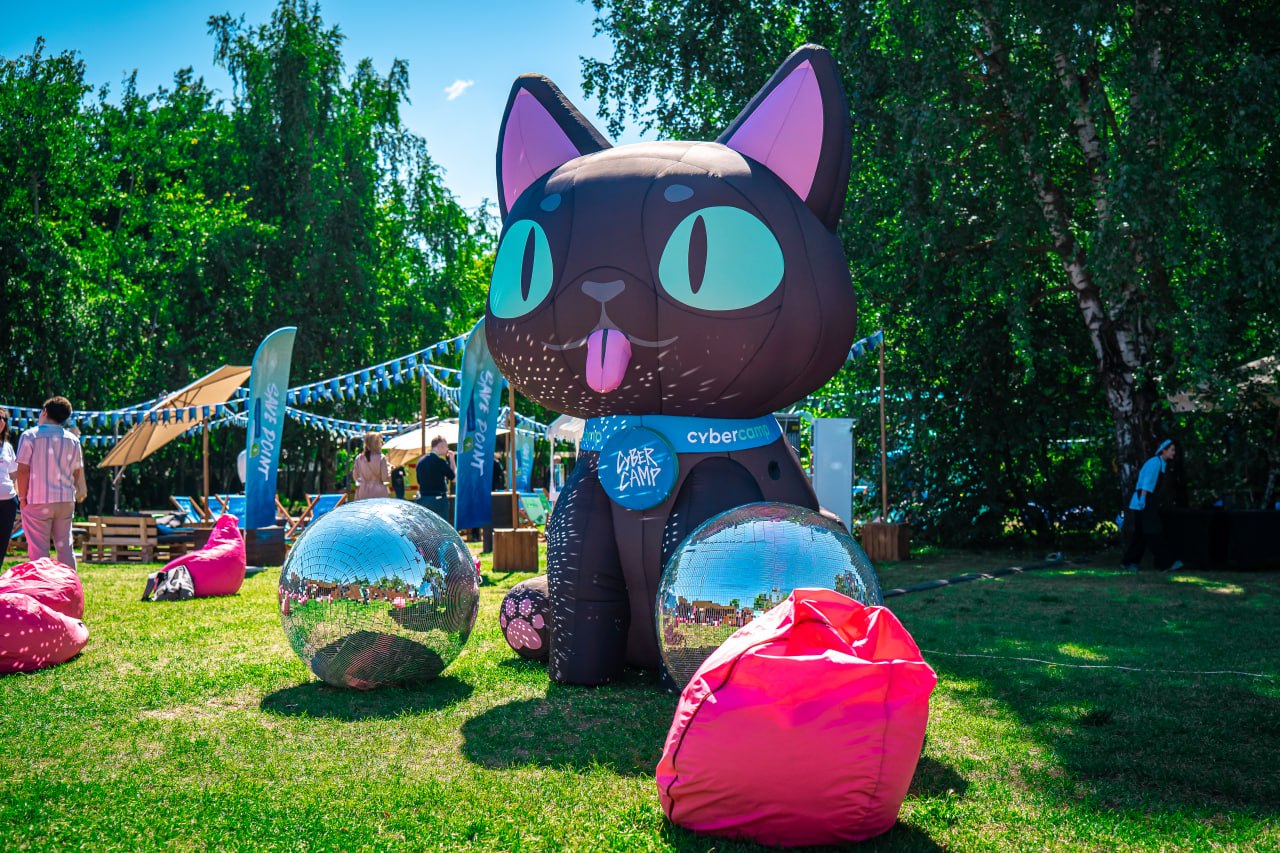 Нейроотчеты, выгорание и цифровое тление: что обсуждали на CyberCamp