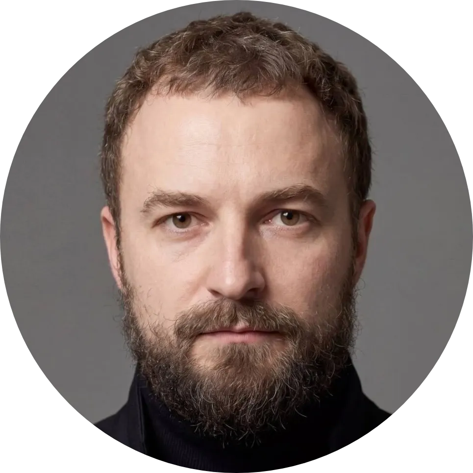 Михаил Канавцев