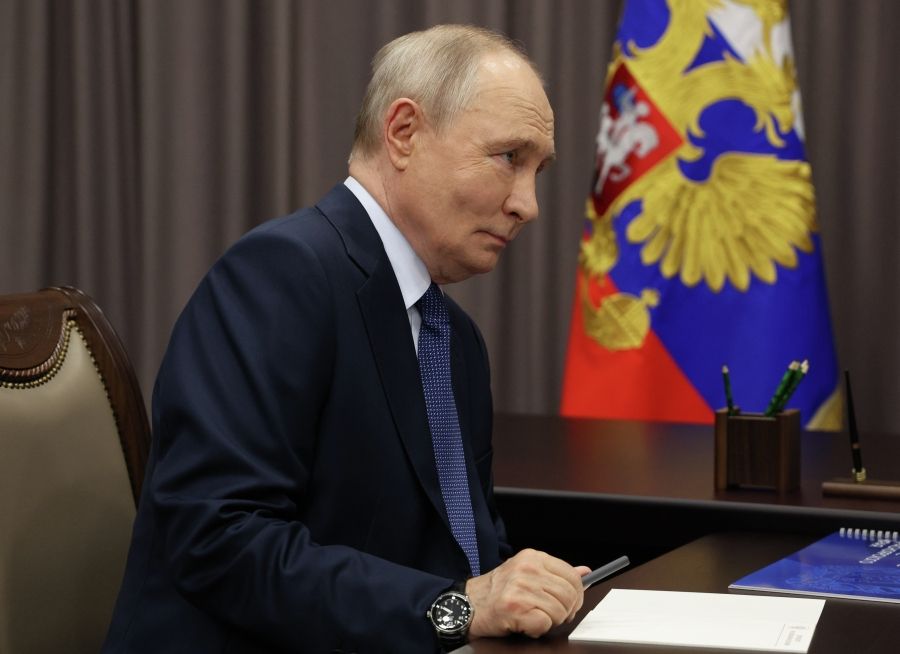 Putin Signs Laws for New Food Price Monitoring System