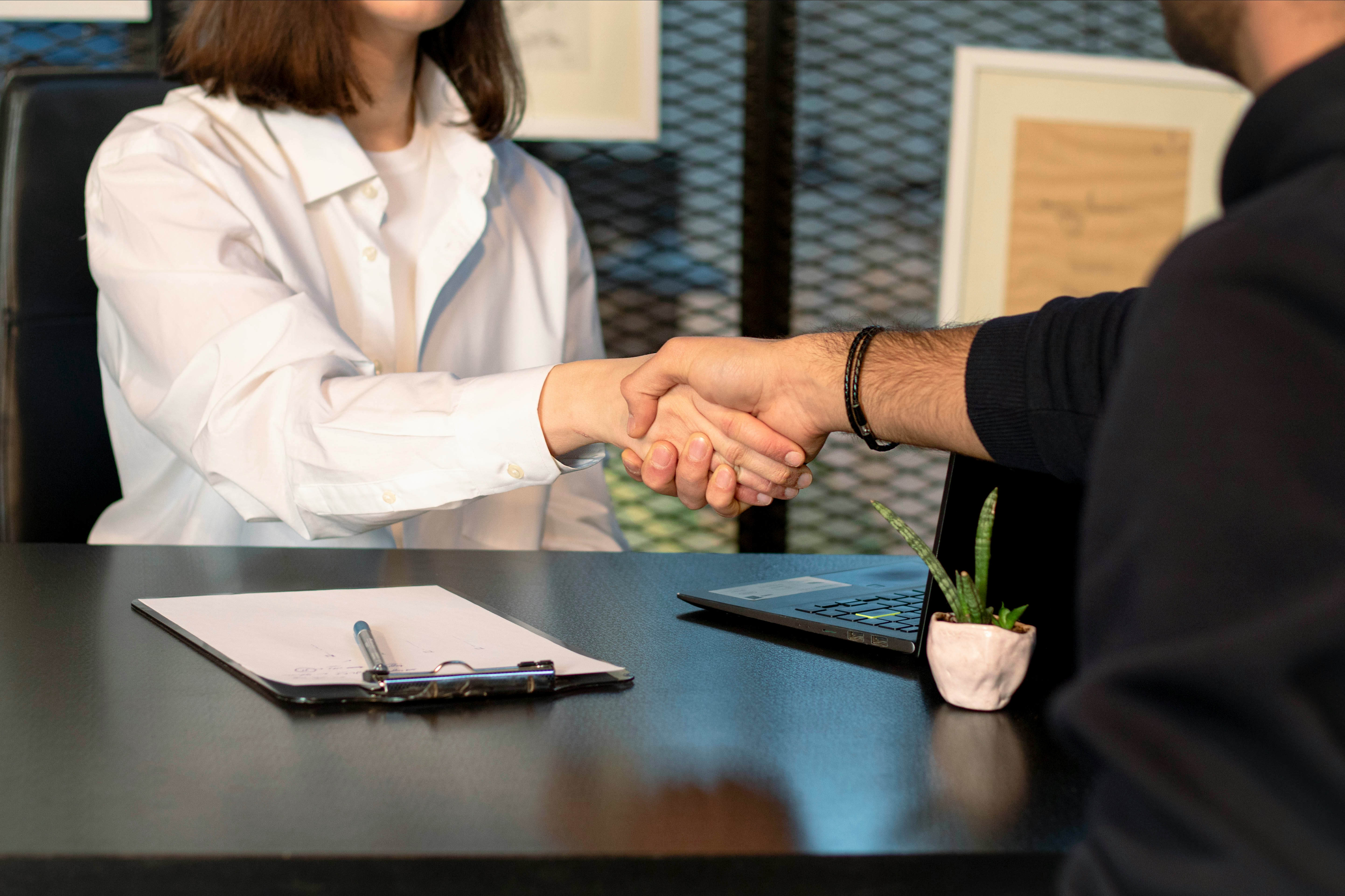 Four tips for getting noticed by management in meetings
