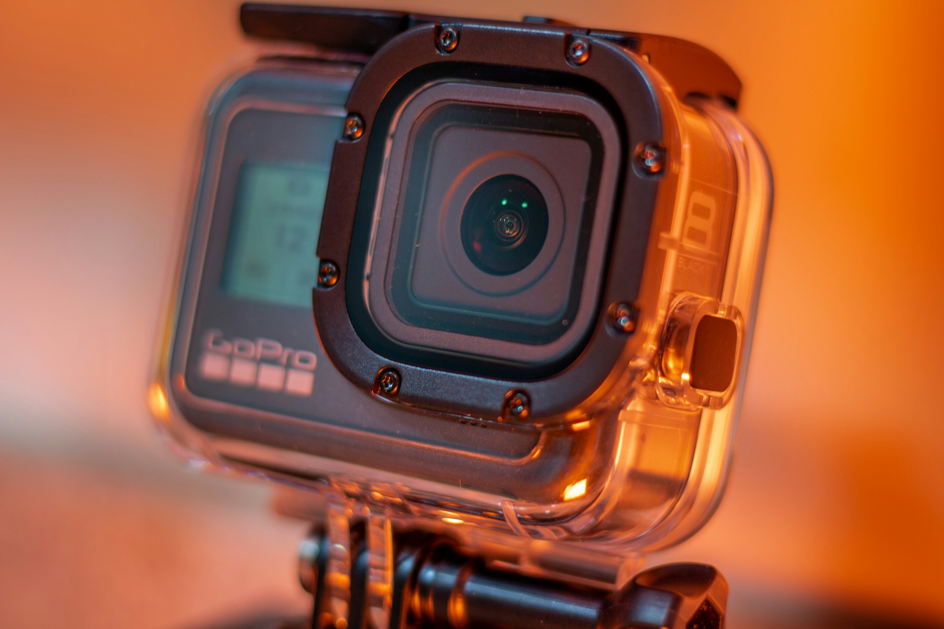 YouTube-блогер купил крупный пакет акций GoPro  после этого компания заявила, что будет продавать оборудование для ИИ