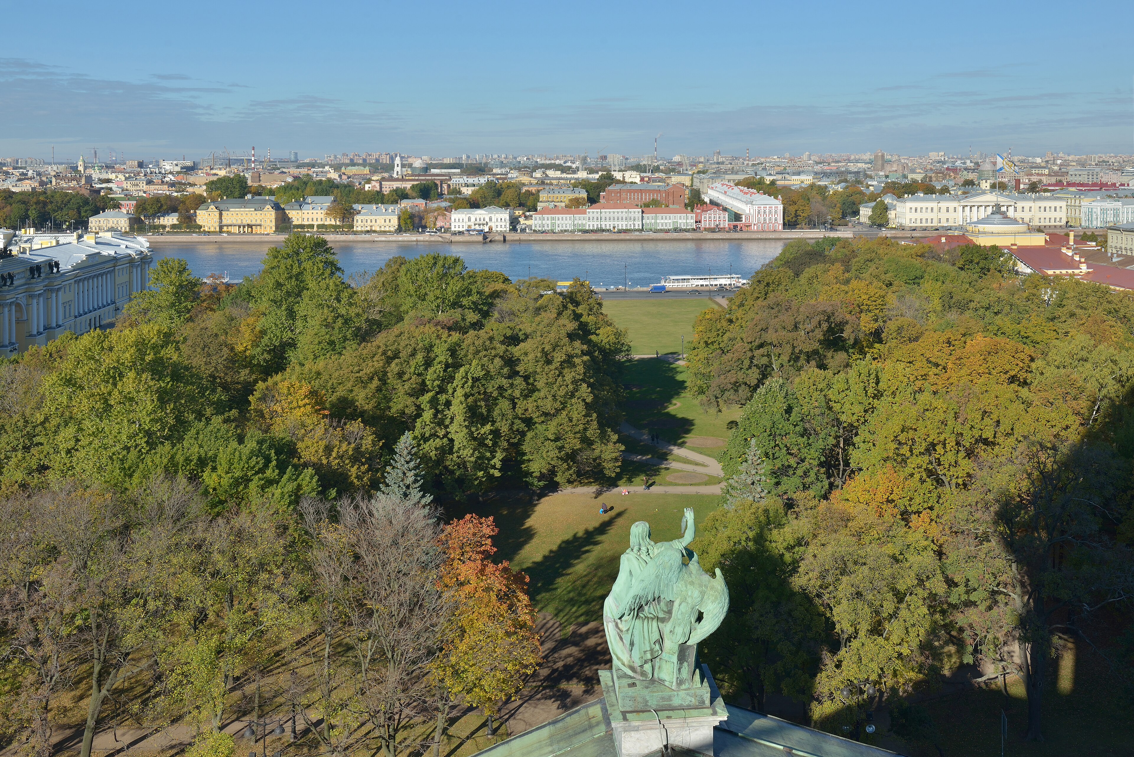 Маршрут СПб на 1–3 дня: план по центру и Петергофу