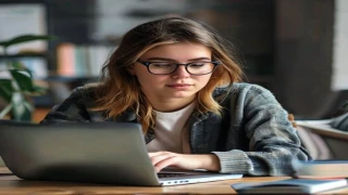Как совмещать учёбу и подработку без потери успеваемости