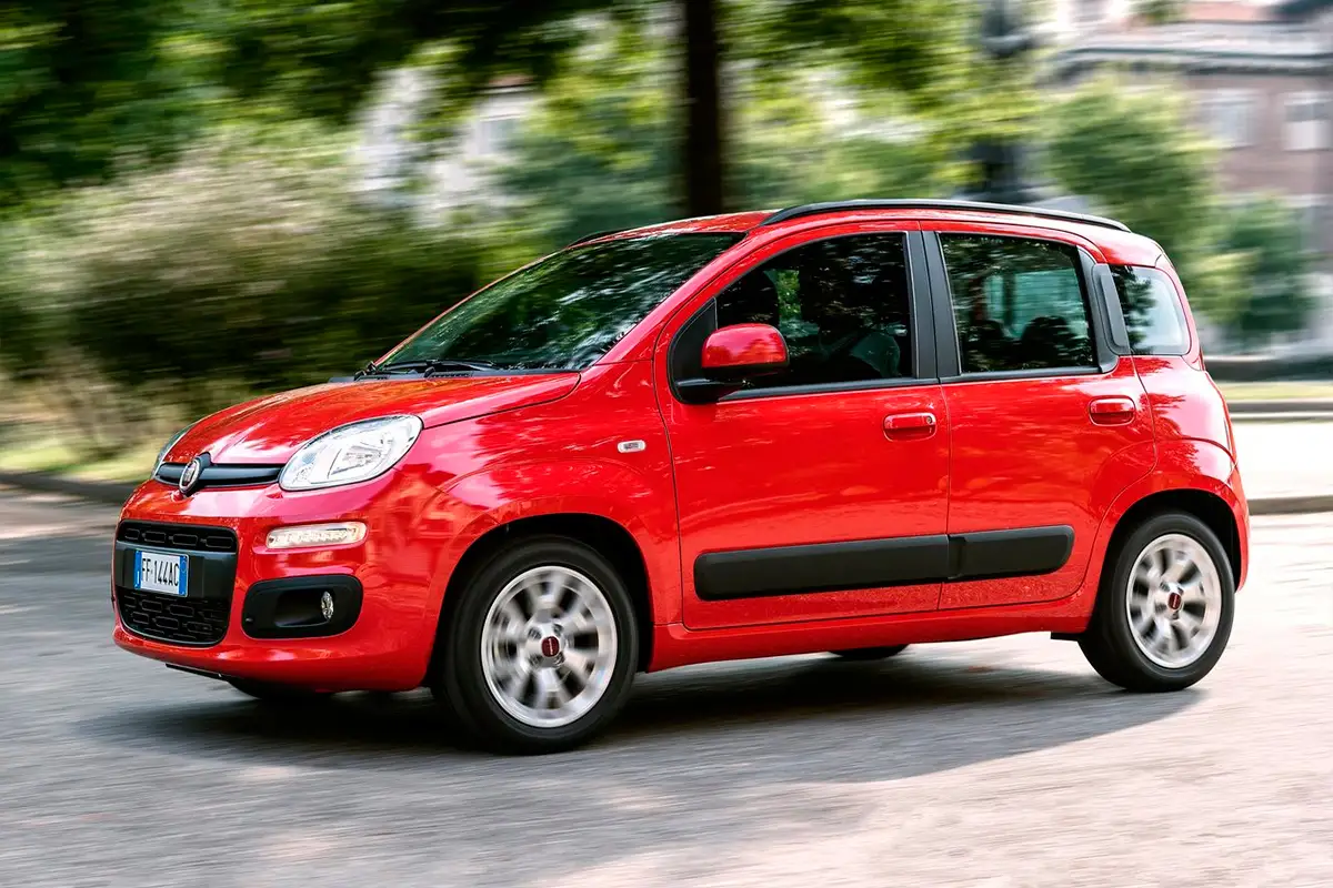 Fiat Panda удивил обновлениями: что нового в легендарном хэтчбеке?