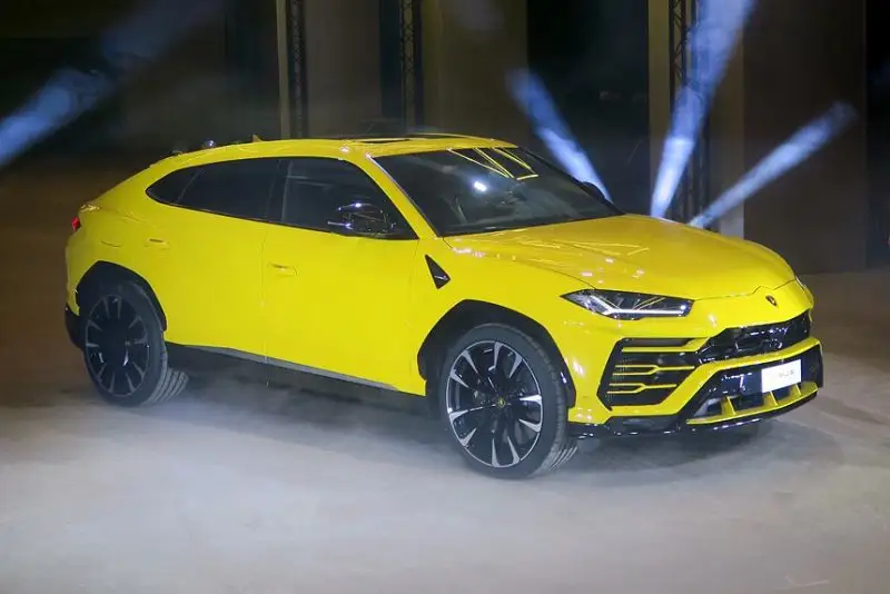 Шеф-дизайнер Lamborghini Urus показал эксклюзивный кроссовер в России!