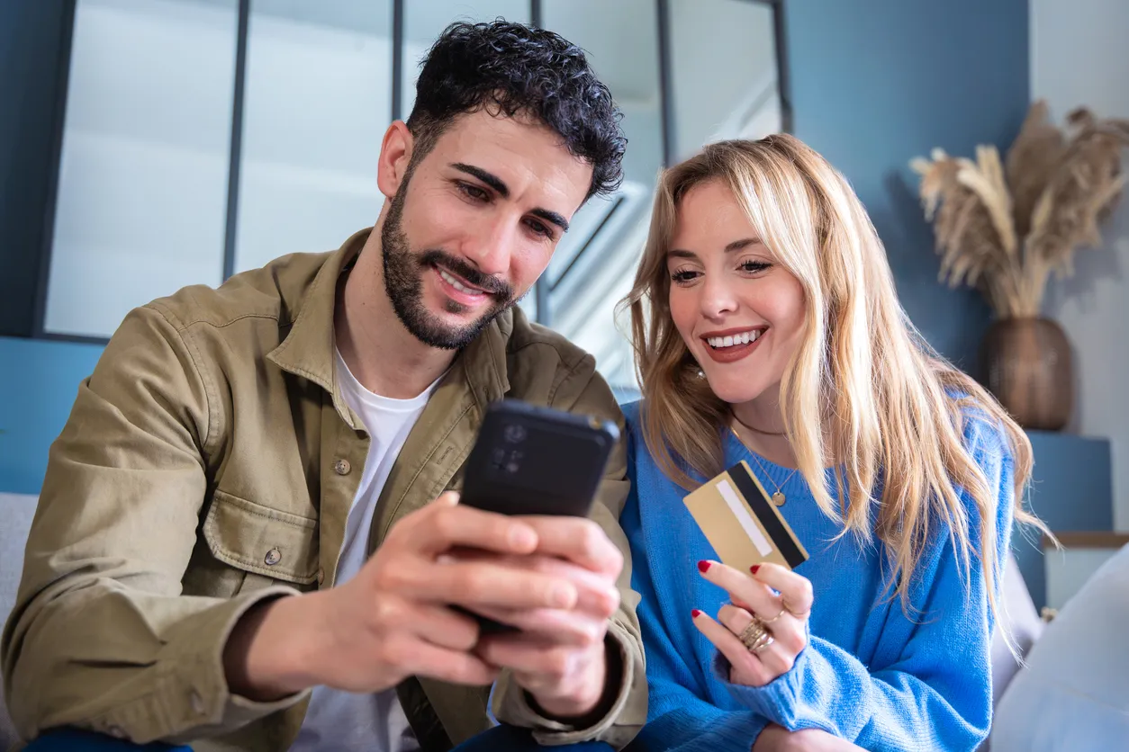 Russian E-Commerce Giants Roll Out AI Shopping Assistants