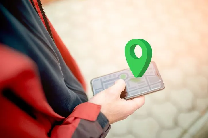 Russia Upgrades Mobile OS with Camera and Geolocation Tools Free of Western Tech