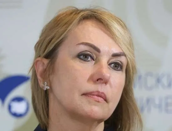Елена Фастова