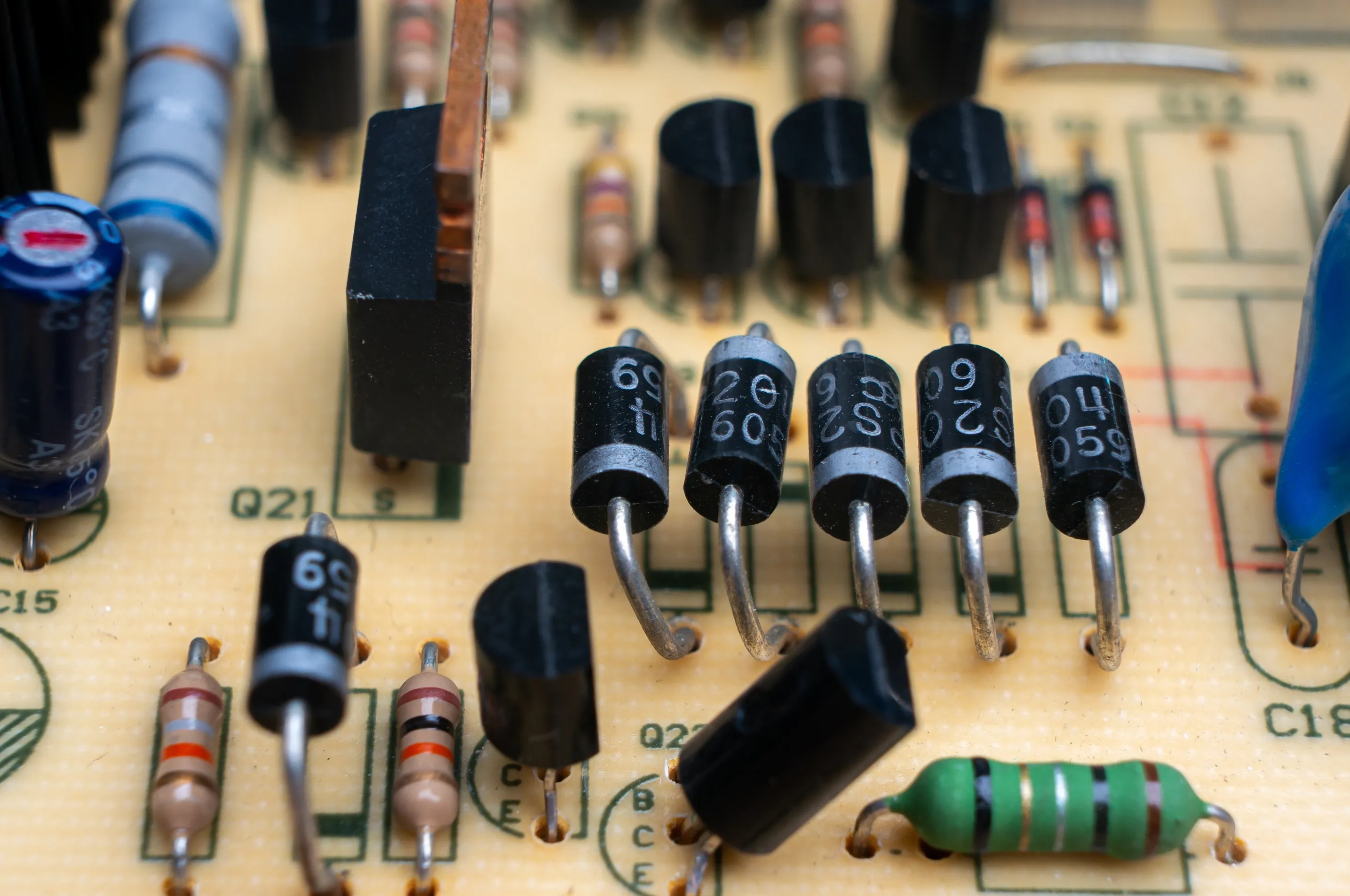 Russia Begins Mass Production of Domestic Radio Components