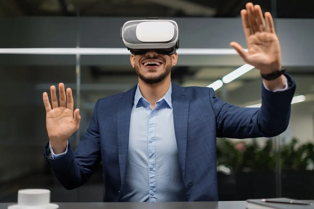 В России VR-тренажёры с ИИ обучают людей ораторскому искусству