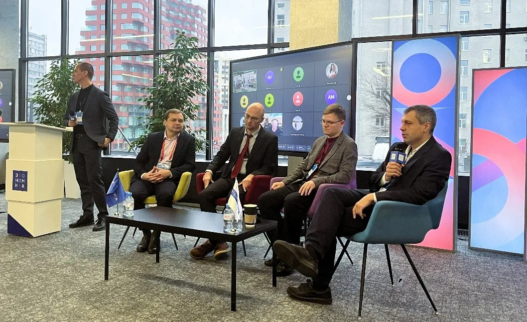 Российские ученые представили умную систему прогнозирования ледовой обстановки в Арктике