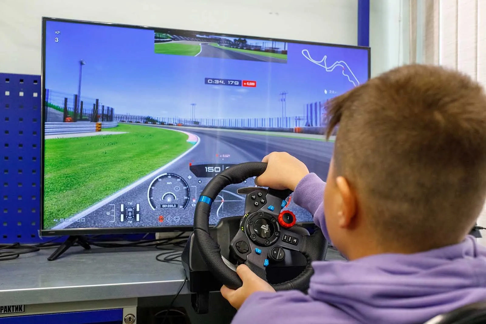 More Than 100 Esports Clubs Open in Moscow Schools