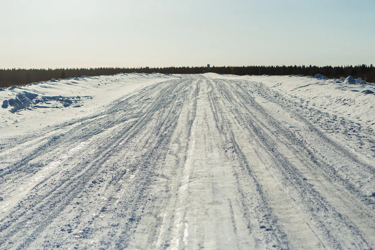 A Chatbot in the MAX Messenger Will Guide Drivers on Winter Roads in Northern Russia