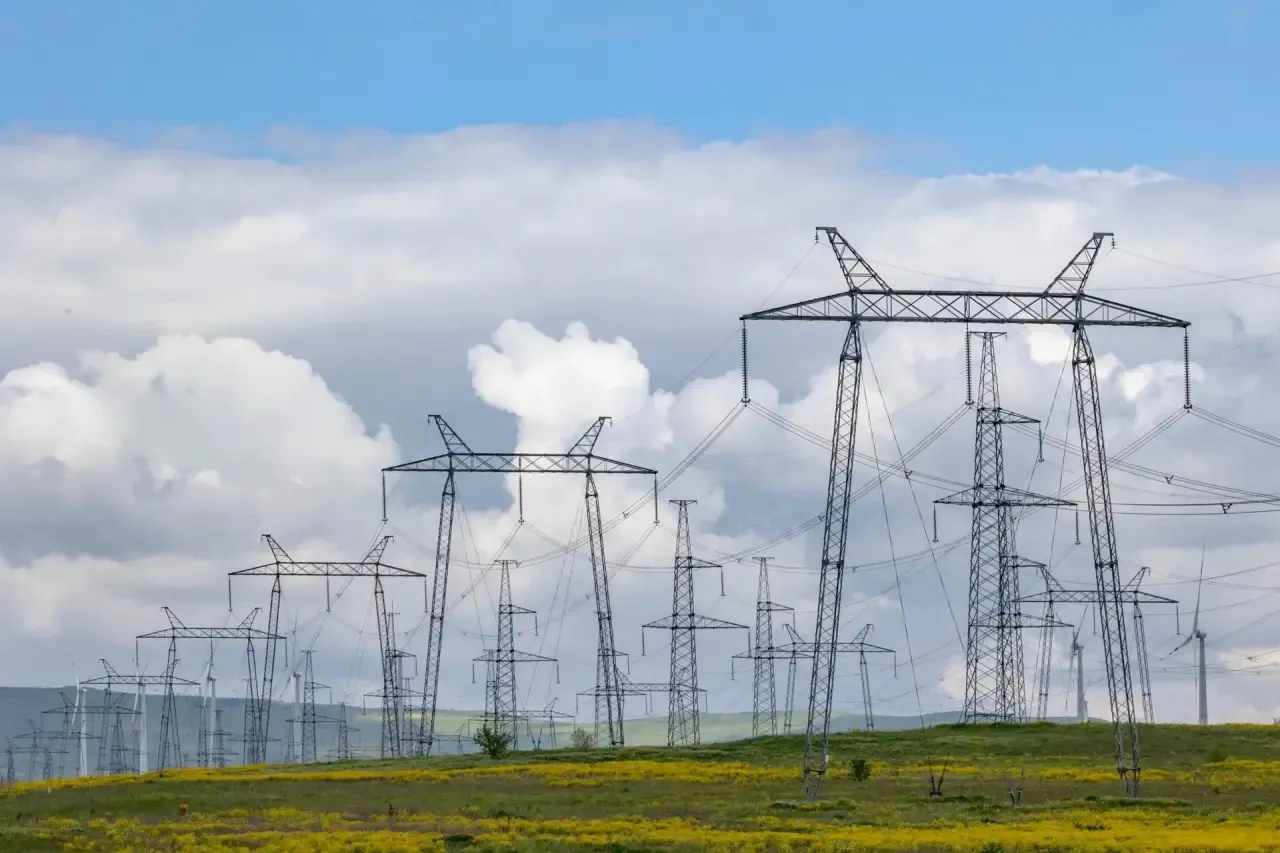 Rosseti Tests New Technology to Increase Transmission Line Capacity