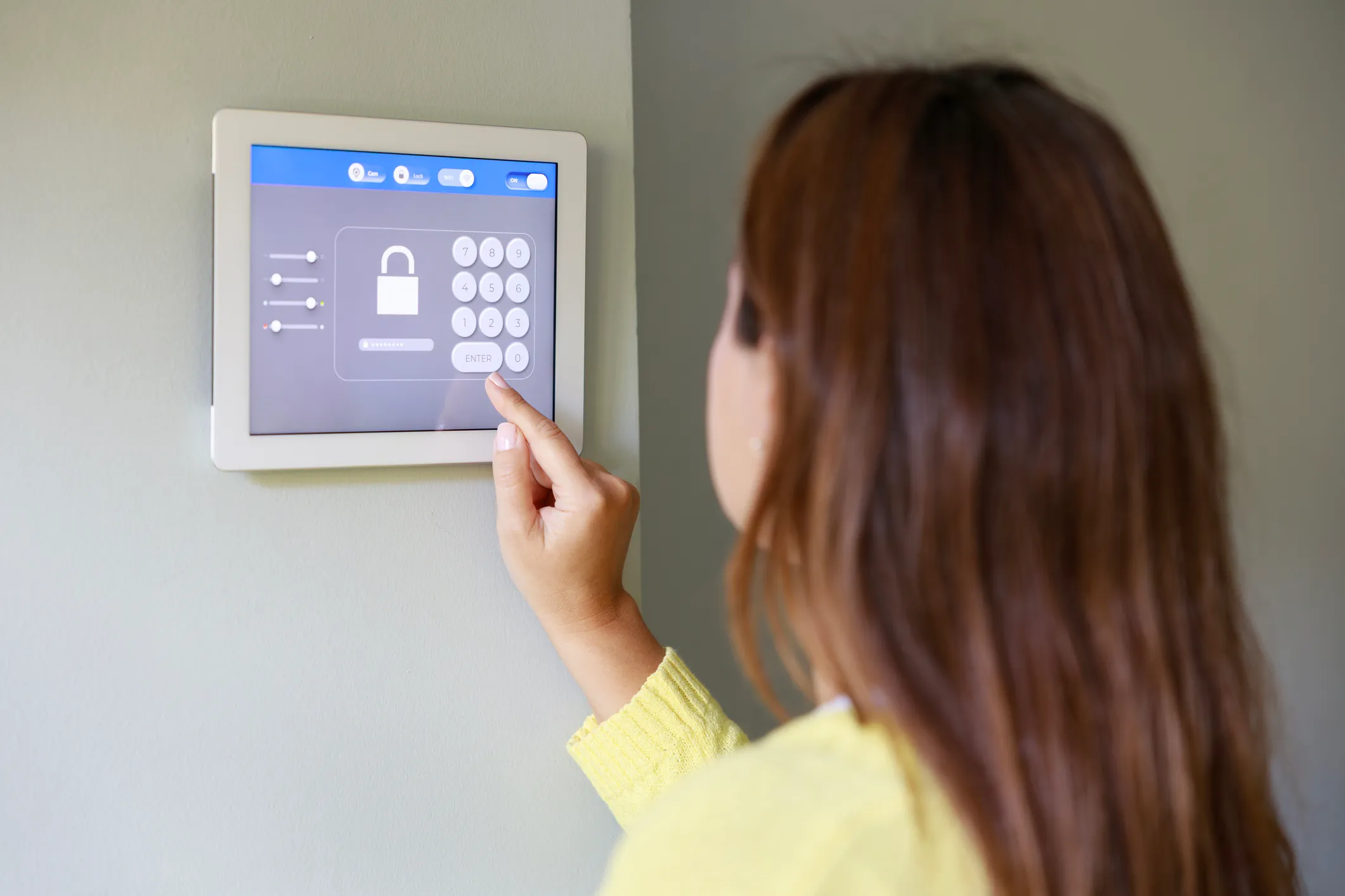 Russia Sets New Cybersecurity Rules for Smart Homes by 2030