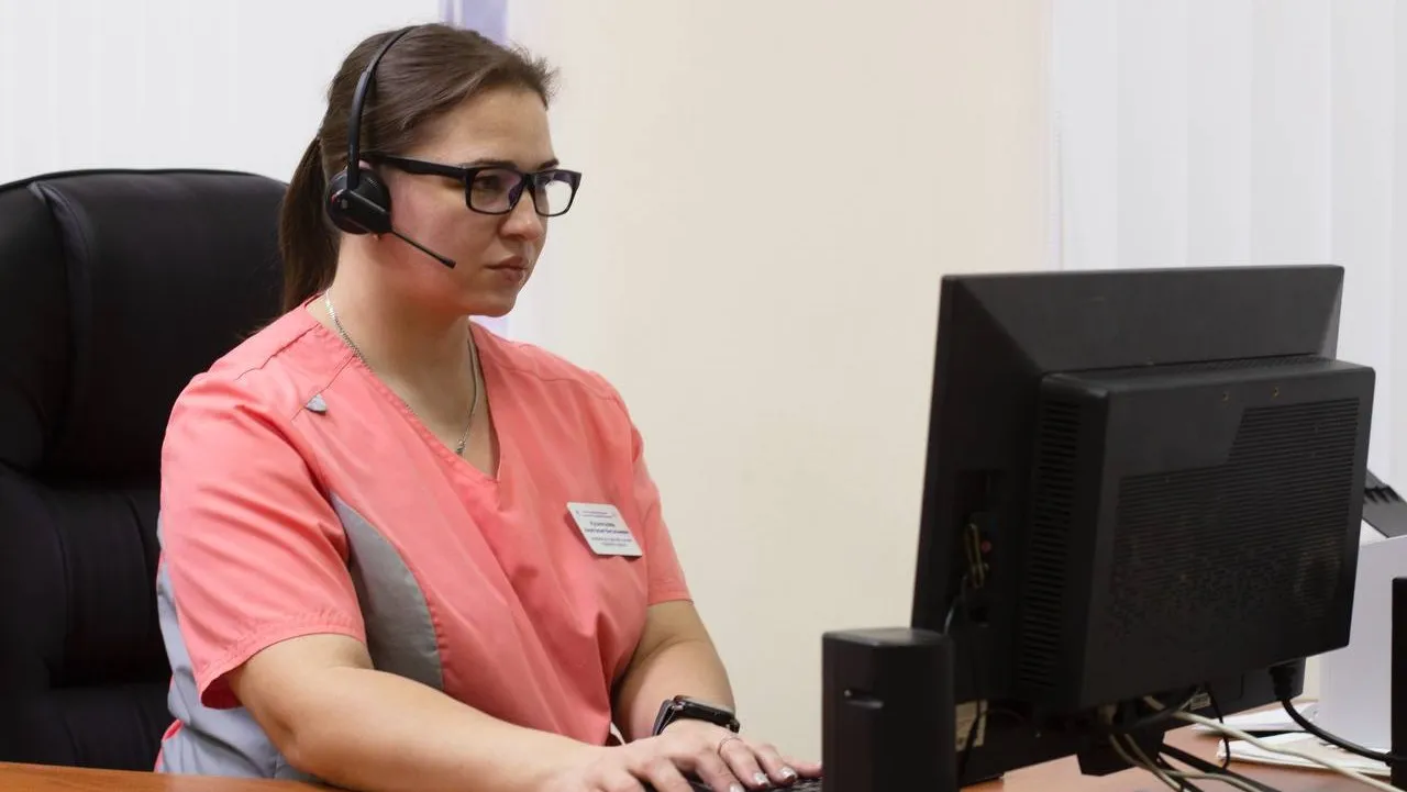 Russians Can Now Discuss Medical Checkup Results With Doctors Online