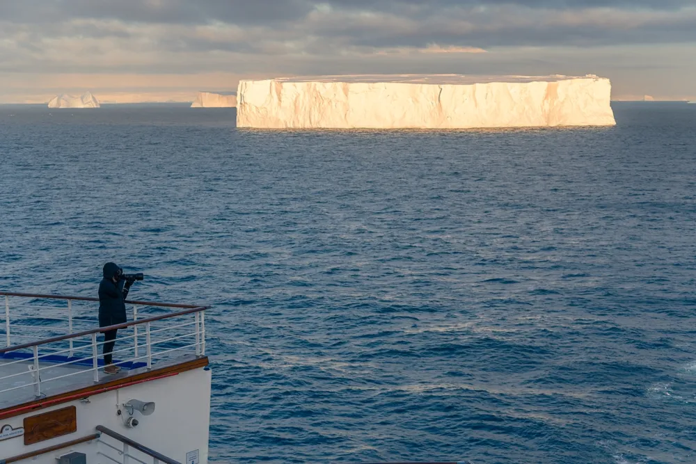 Russian AI System Predicts Arctic Storms Quickly and Accurately