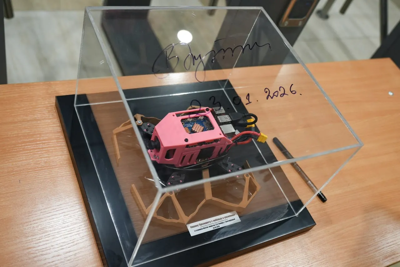 Russian High School Students Show President Putin an Autonomous Obstacle-Avoiding Drone