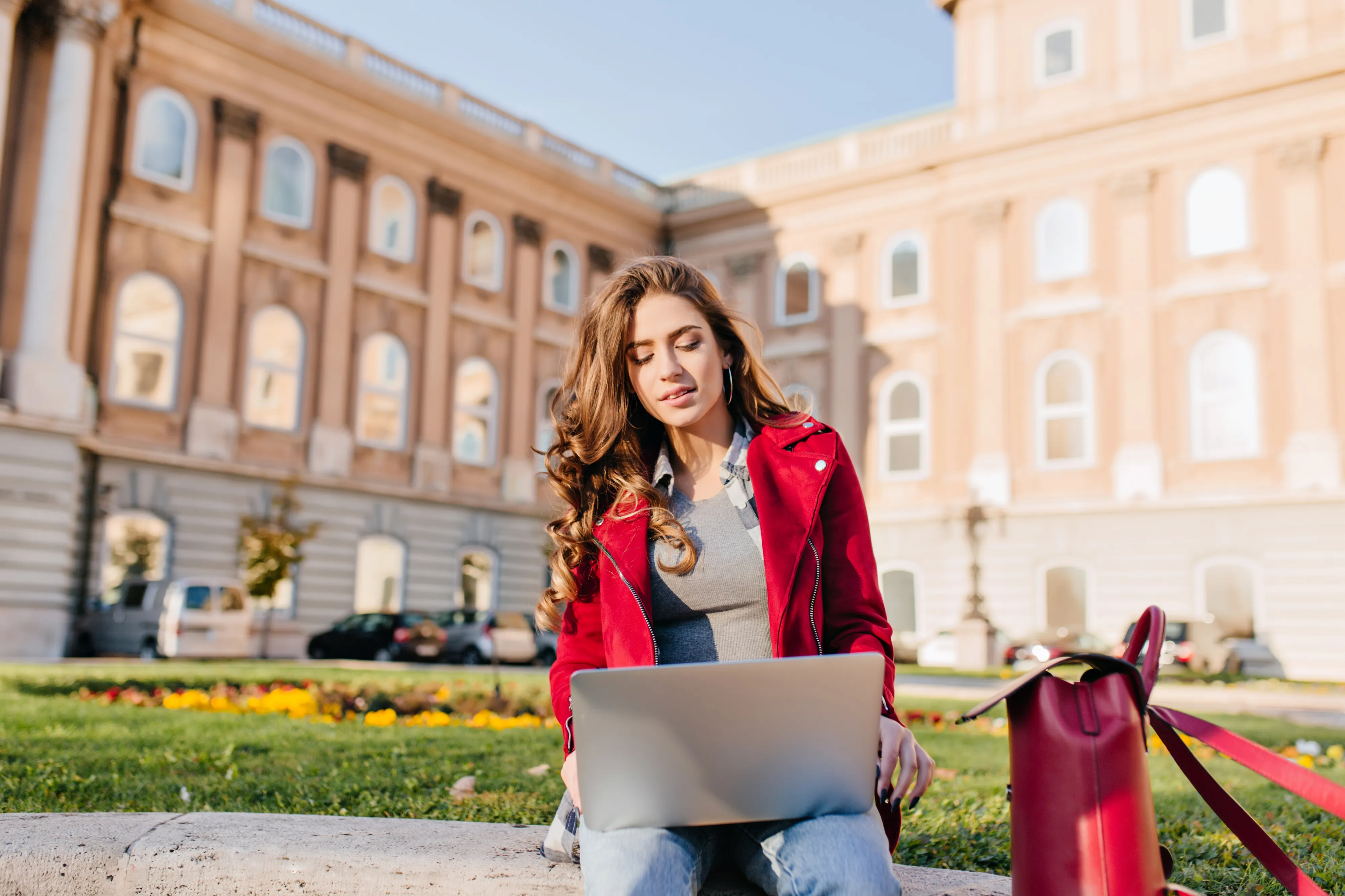 Russian University Turns to App-Based Hiring