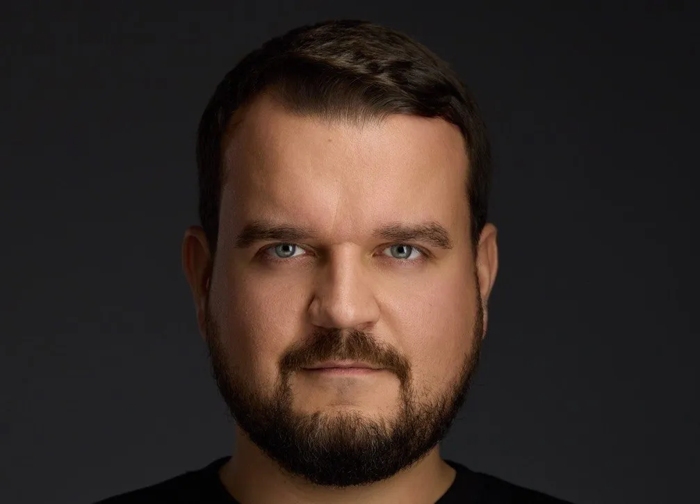 Илья Захаров