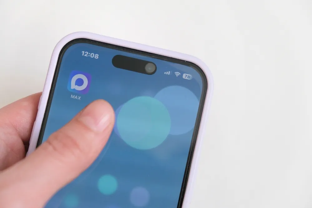 A New AI Assistant Named Nikolai Debuts in Russia’s MAX Messenger