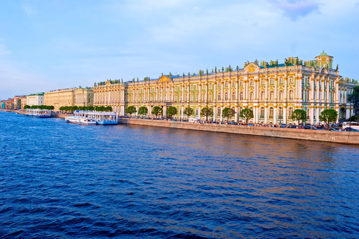 Российские школьники оцифровали дворец и музей Санкт-Петербурга