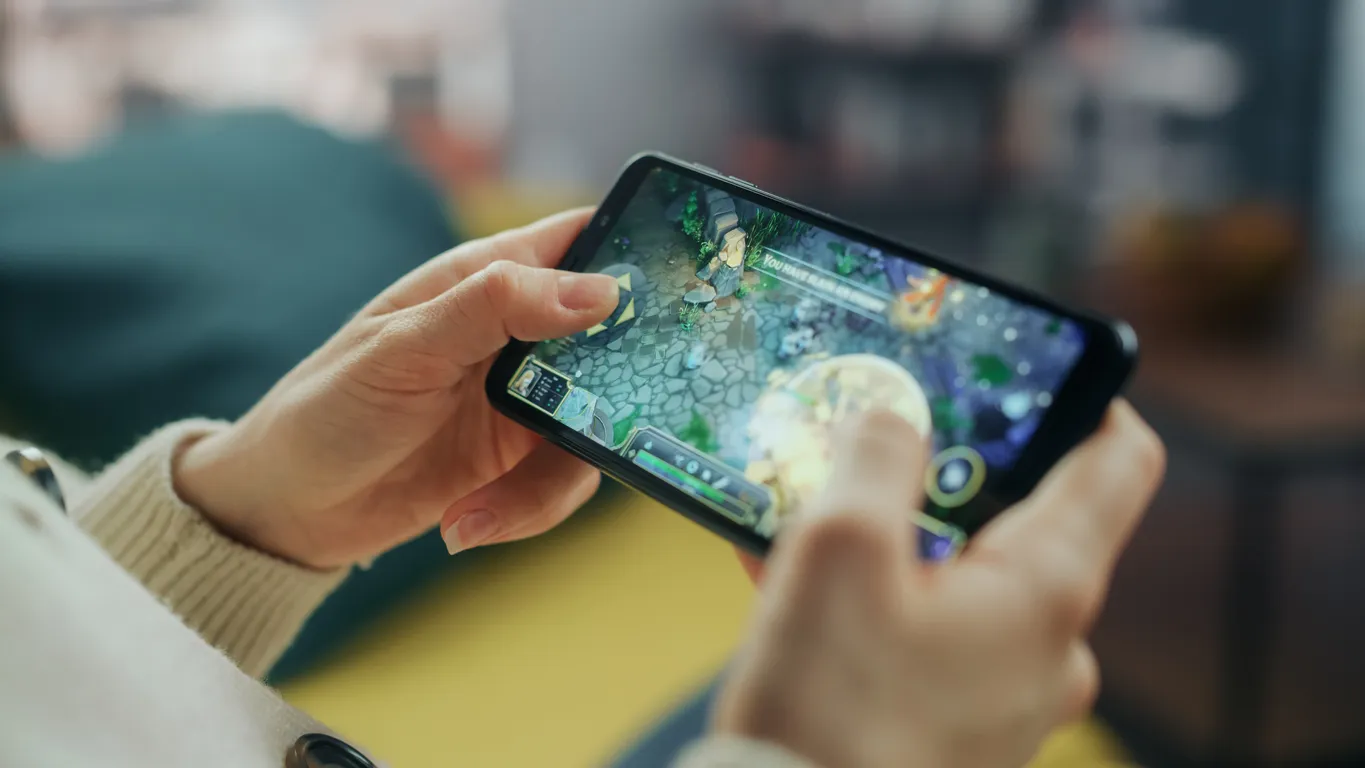 Russia’s Youth Turns to Entertainment Platforms as Summer Kicks Off