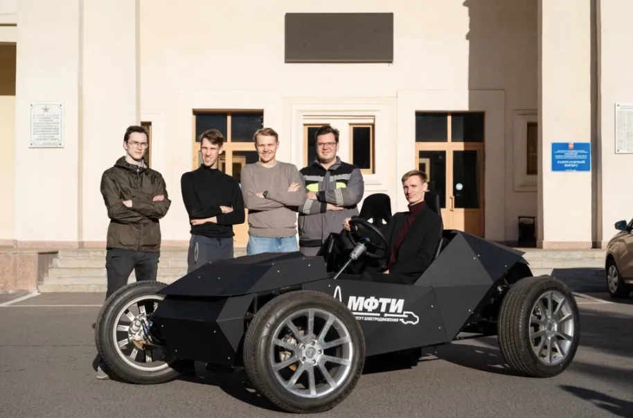 Russian University Builds Electric Buggy to Test Batteries and Motors