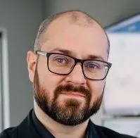 Максим Лапшин