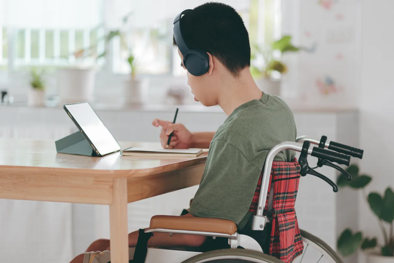 В России появилась ИИ-платформа арт-терапии для детей