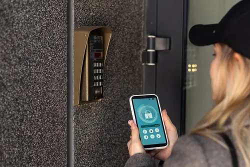 Russia’s Smart Intercoms Are Becoming Emergency Broadcast Systems