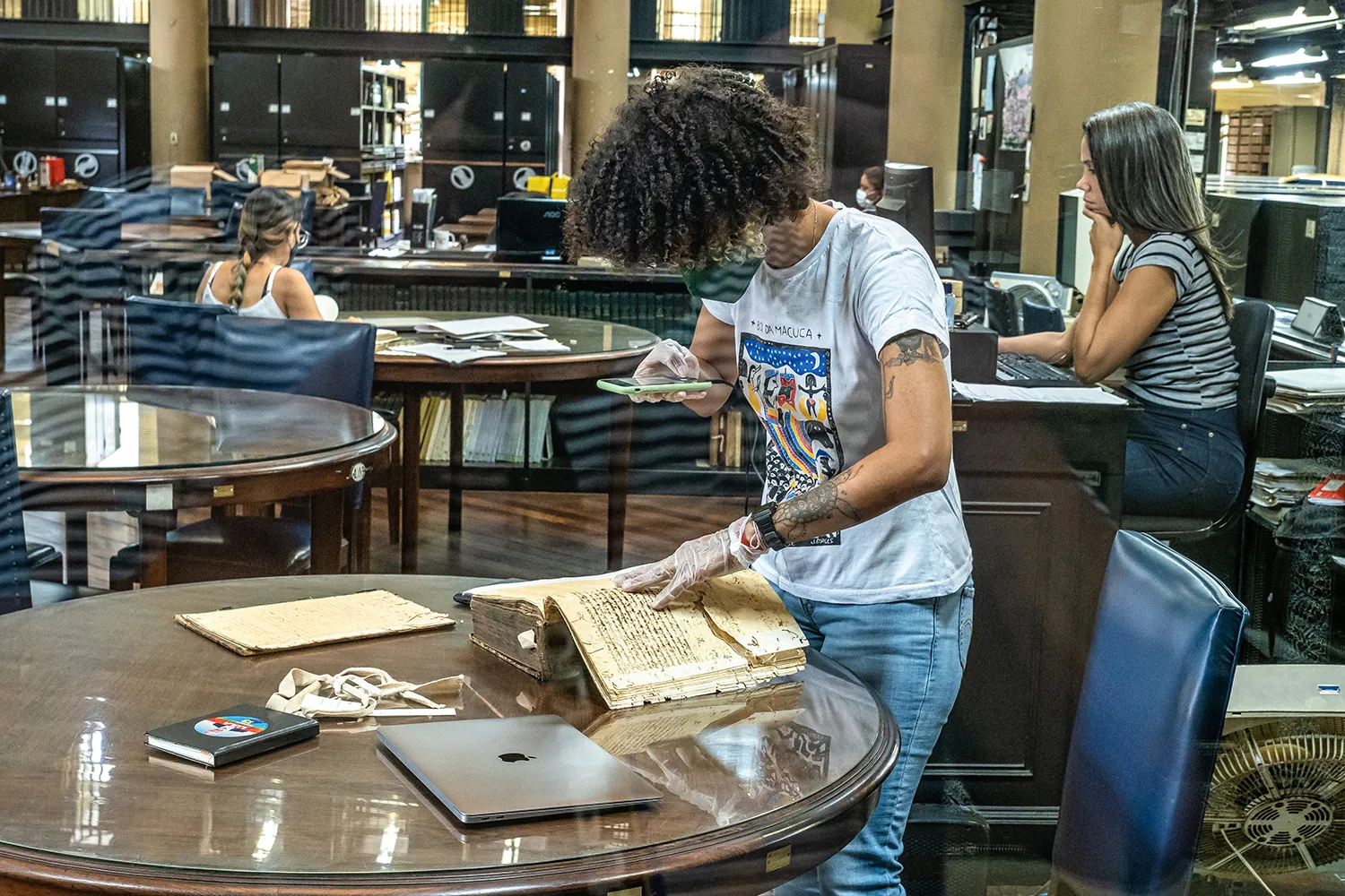 Photo - A Librarian’s Dream: Russia Builds an AI Cataloging System with Multilingual Skills