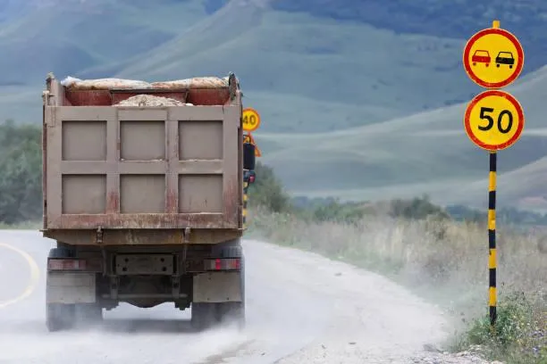 В России ИИ будет «выслеживать» фуры со скрытыми госномерами