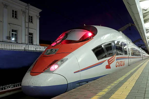 Russia to connect long-distance trains to satellite internet from 2027