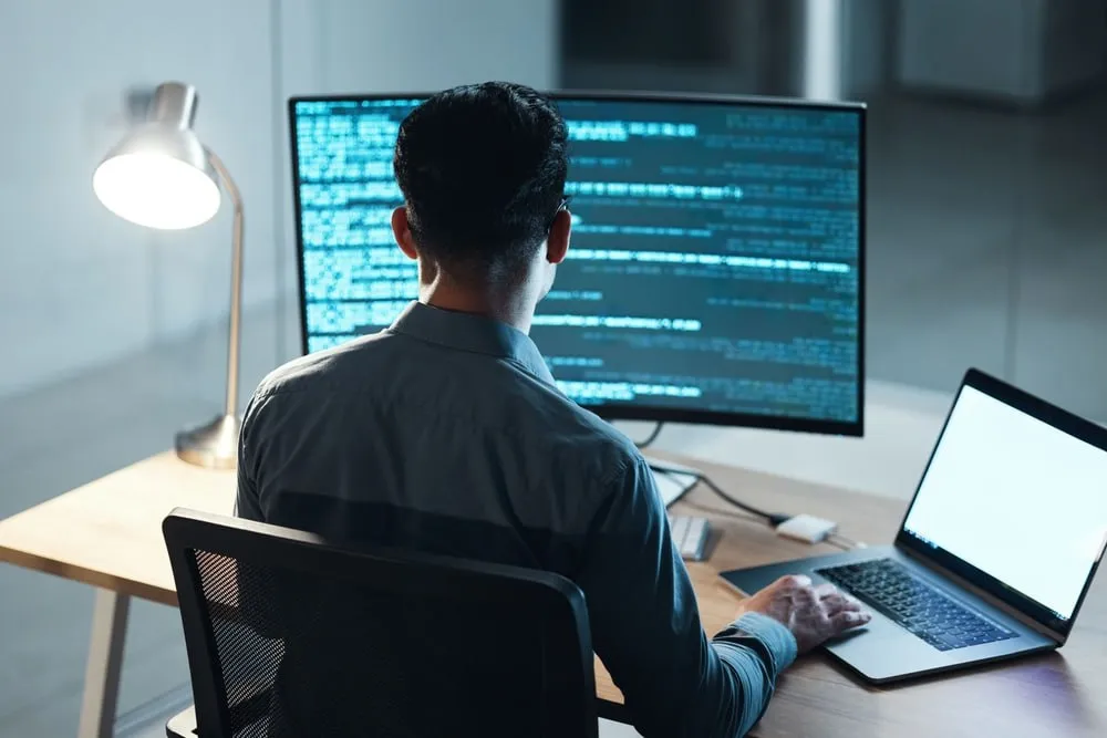 AI-Powered ‘Vibe Coding’ Gains Momentum in Russia