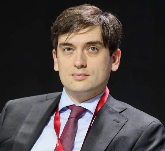 Максим Колесников